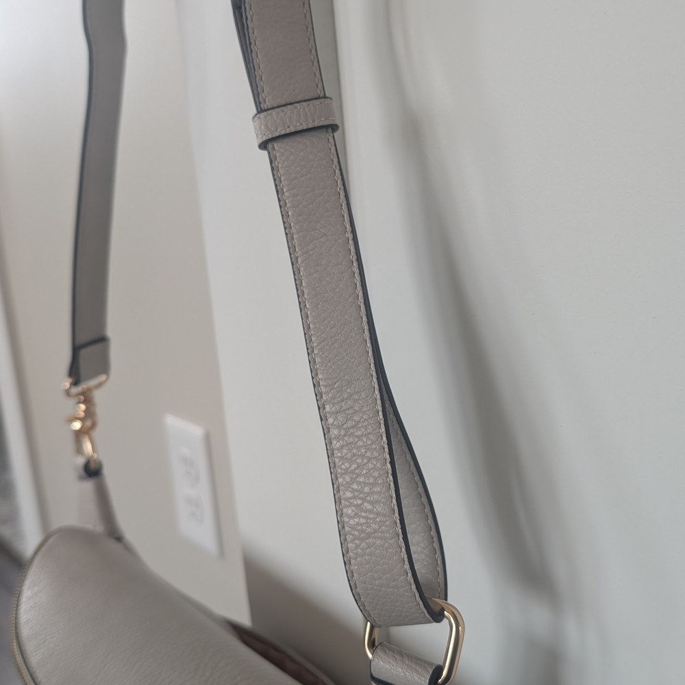 Sidekick-Poppy & Peonies Gray Crossbody Bag - Picture 5 of 8